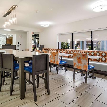 Quality Inn Jacksonville Near Camp Lejeune Buitenkant foto
