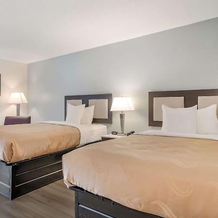 Quality Inn Jacksonville Near Camp Lejeune Buitenkant foto