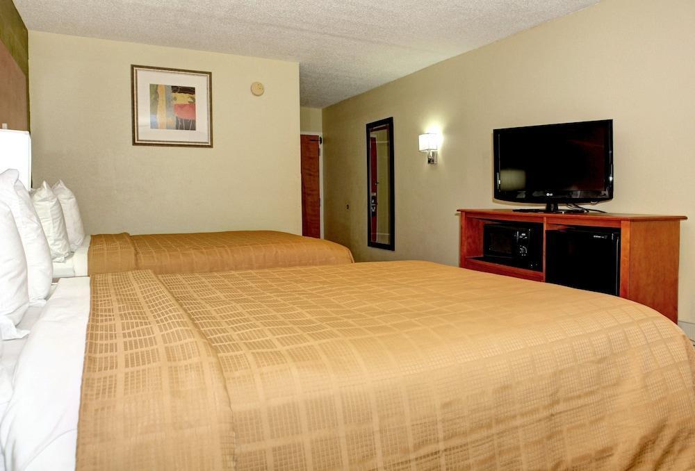 Quality Inn Jacksonville Near Camp Lejeune Buitenkant foto