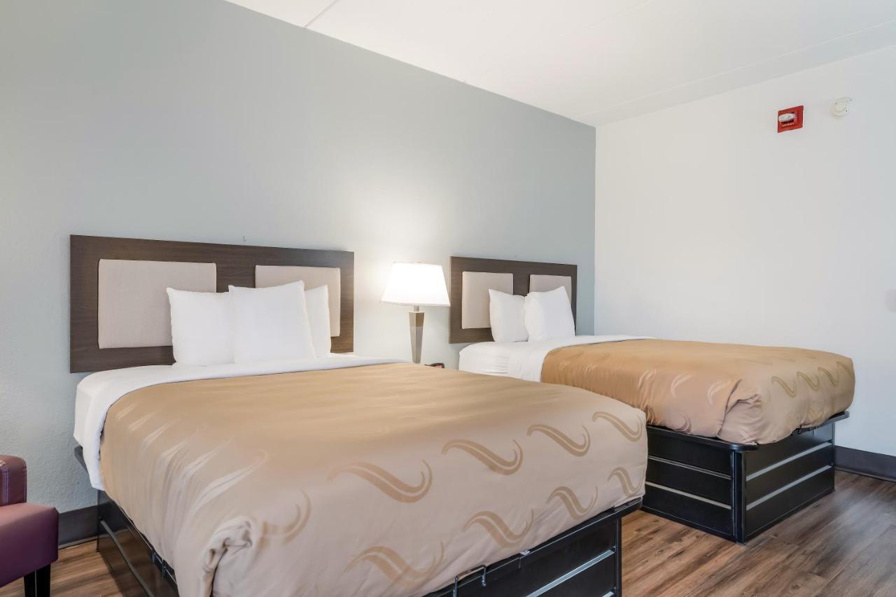 Quality Inn Jacksonville Near Camp Lejeune Buitenkant foto