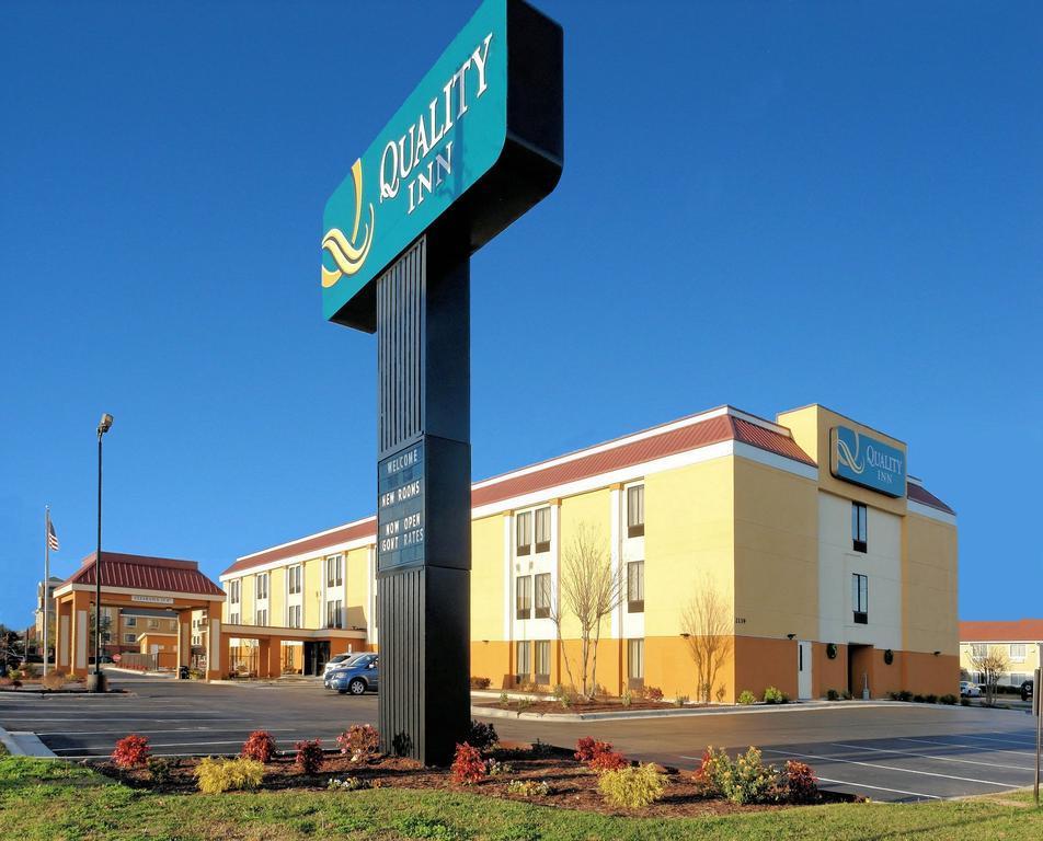 Quality Inn Jacksonville Near Camp Lejeune Buitenkant foto