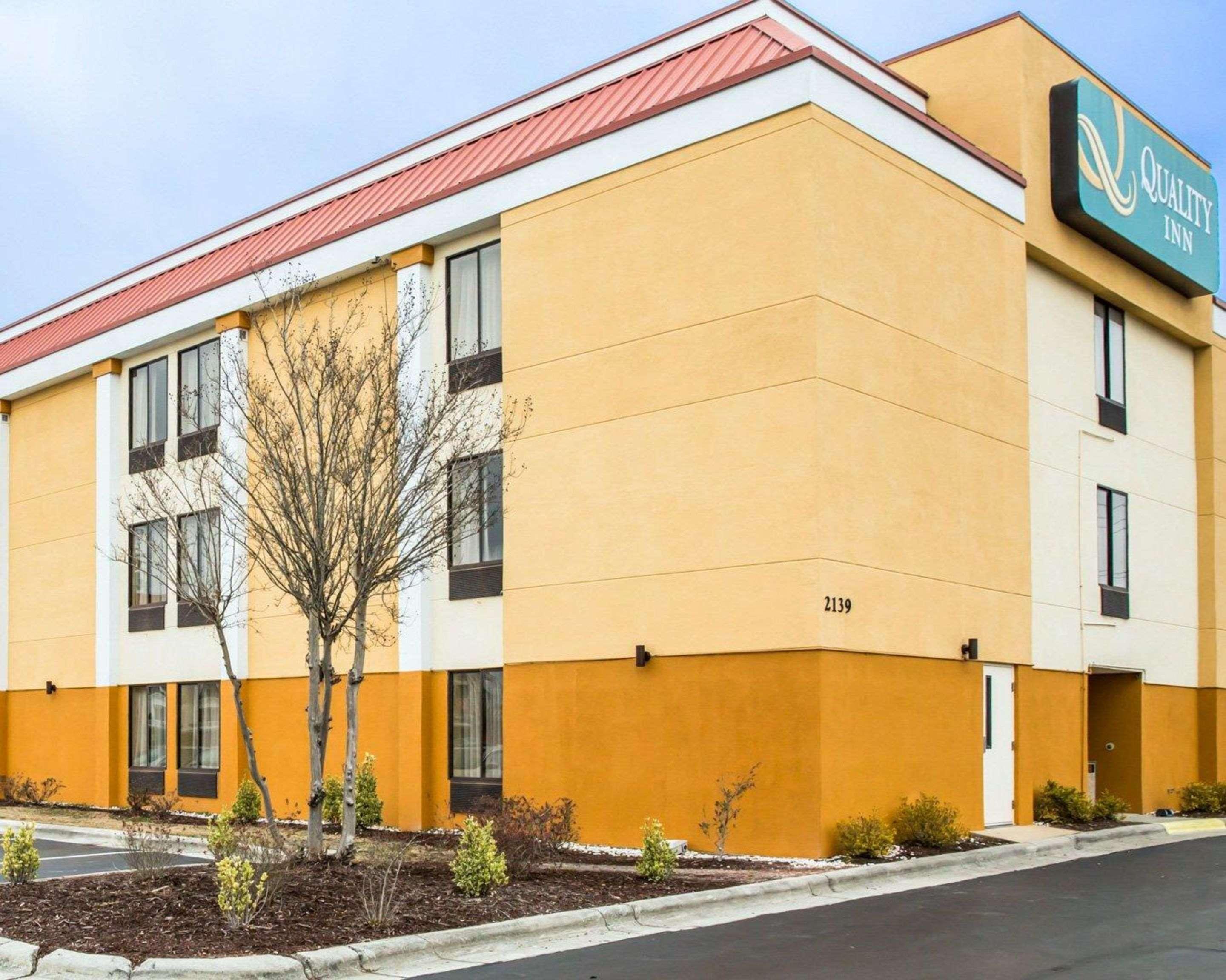 Quality Inn Jacksonville Near Camp Lejeune Buitenkant foto