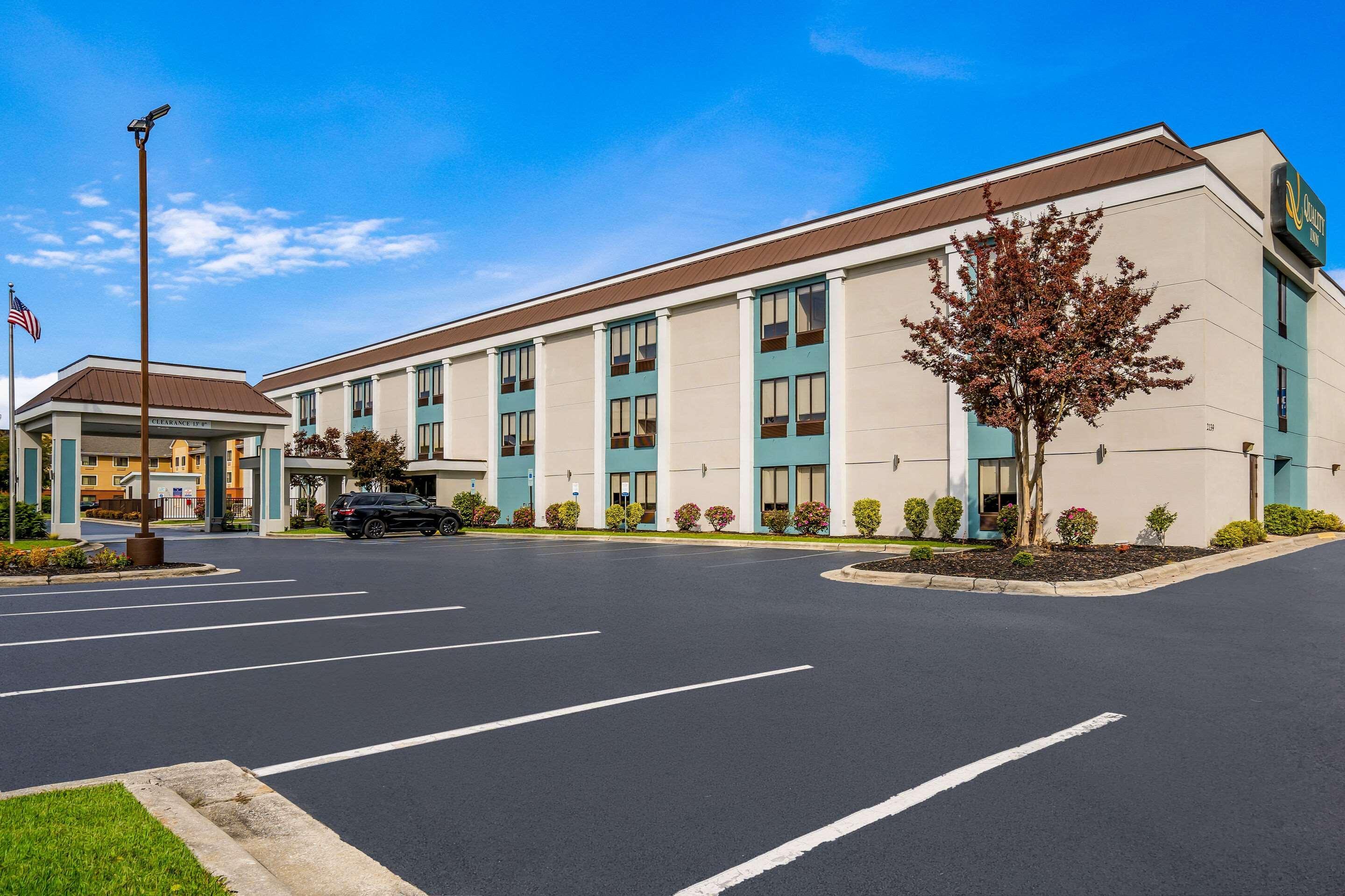 Quality Inn Jacksonville Near Camp Lejeune Buitenkant foto