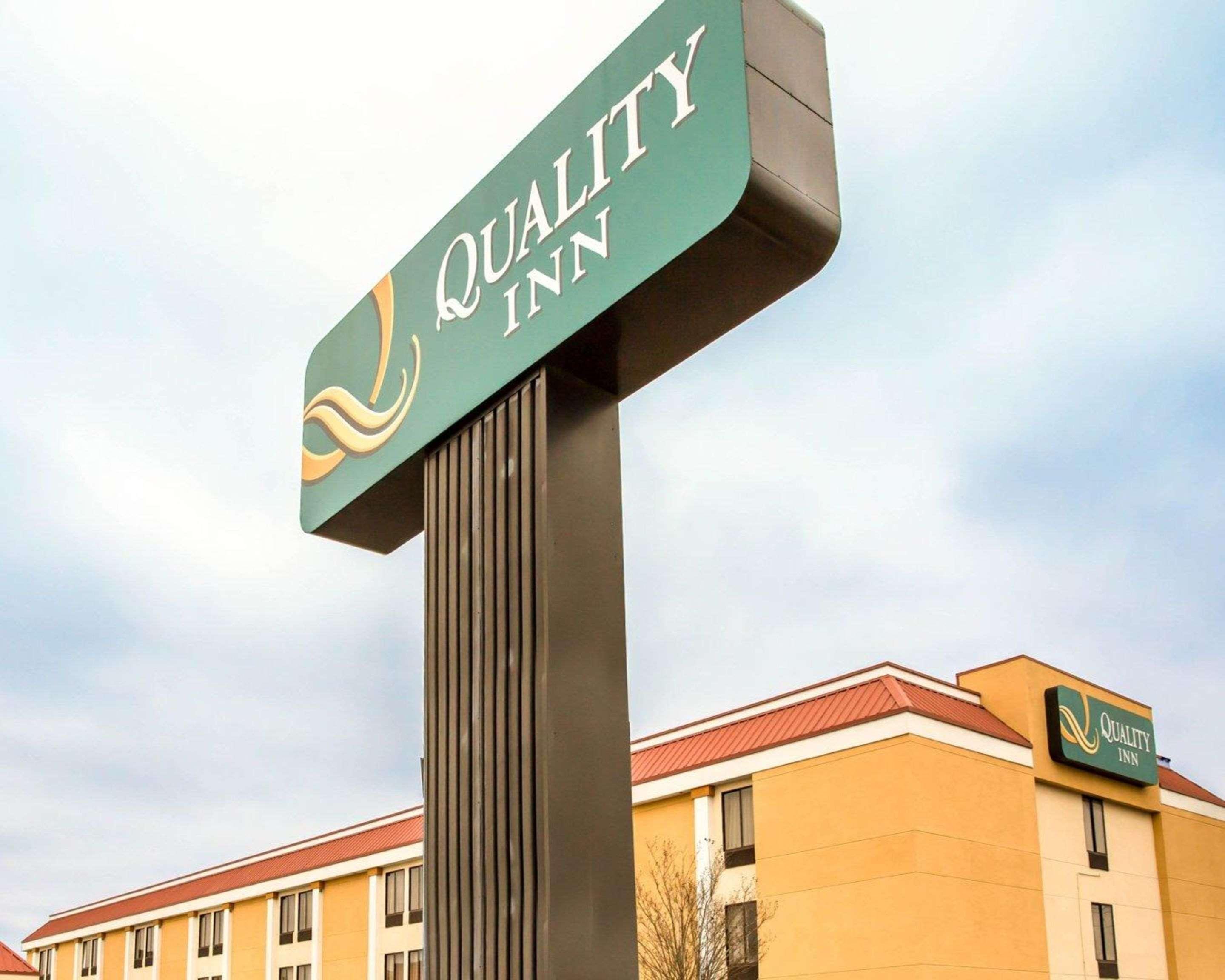 Quality Inn Jacksonville Near Camp Lejeune Buitenkant foto