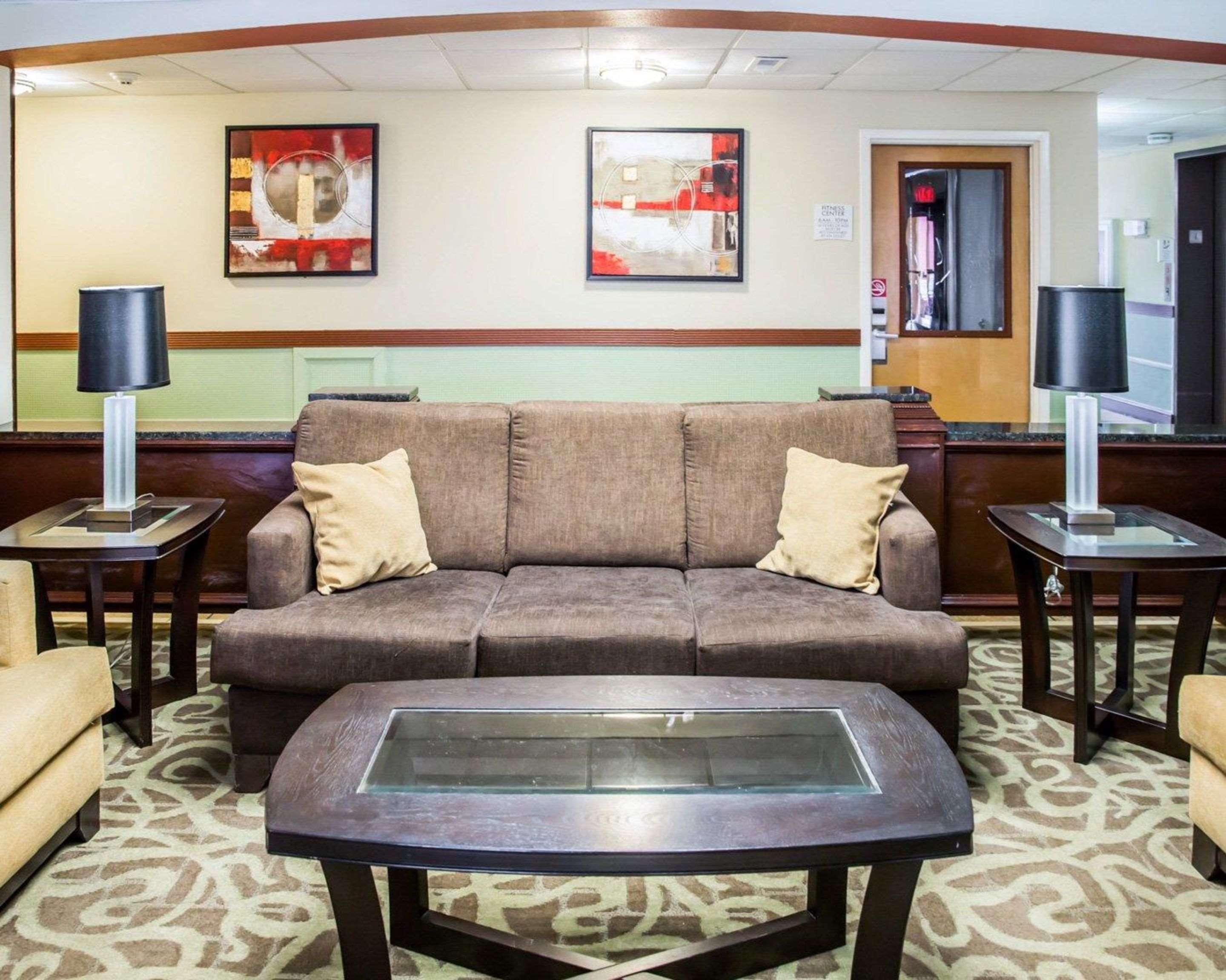 Quality Inn Jacksonville Near Camp Lejeune Buitenkant foto