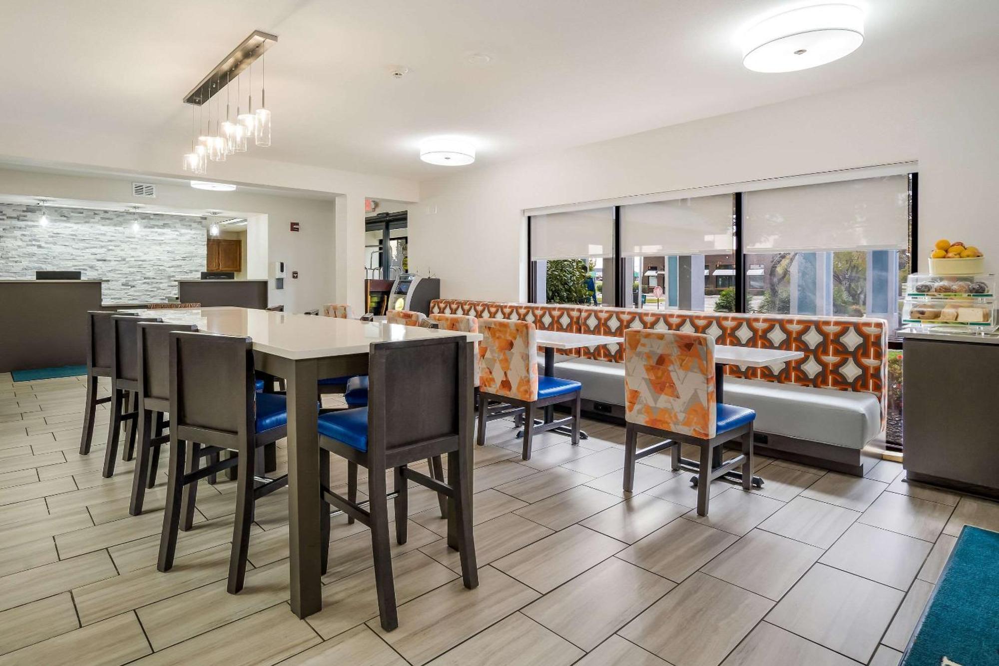 Quality Inn Jacksonville Near Camp Lejeune Buitenkant foto