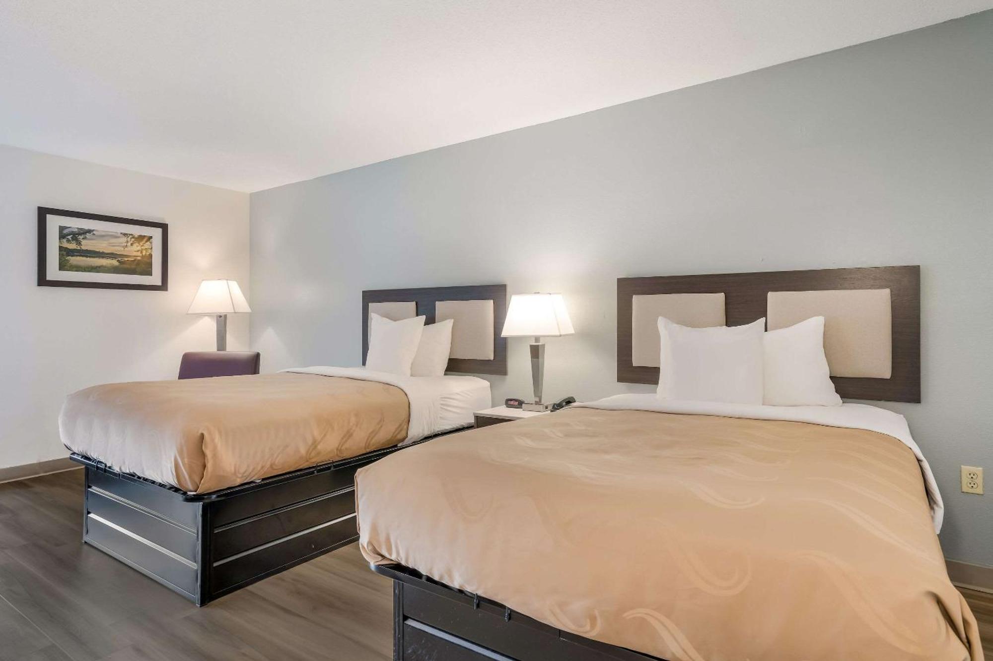 Quality Inn Jacksonville Near Camp Lejeune Buitenkant foto