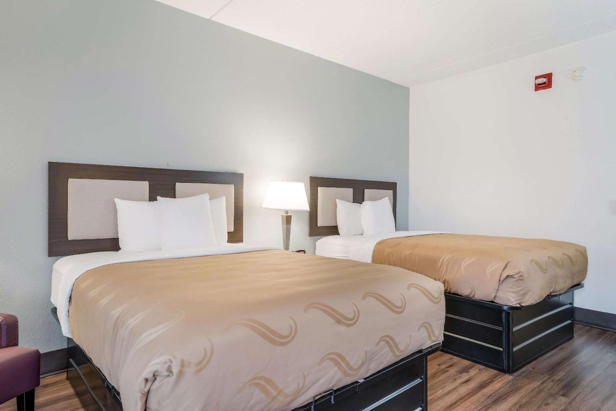 Quality Inn Jacksonville Near Camp Lejeune Buitenkant foto